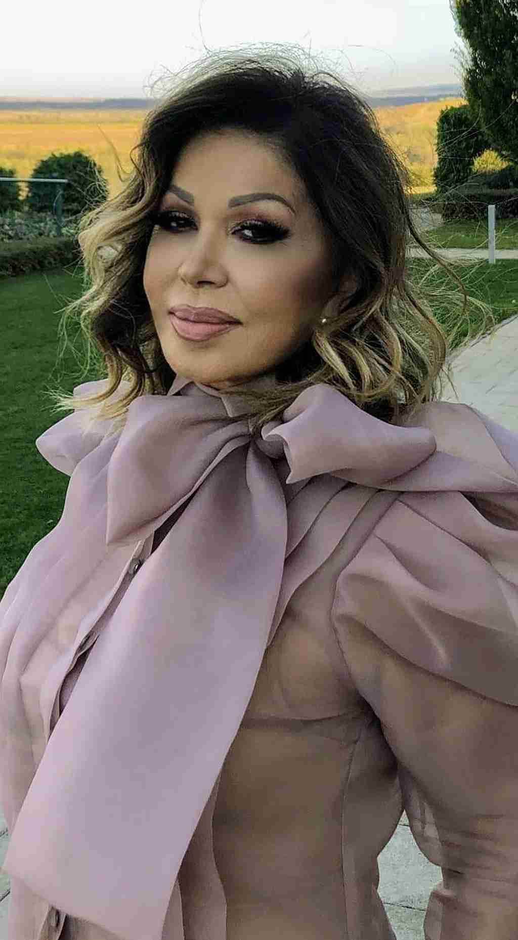 NEDA UKRADEN U NOVOJ PESMI PORUČUJE - NIJE POŠTENO! Za pevačicu postoji predah samo kada spava