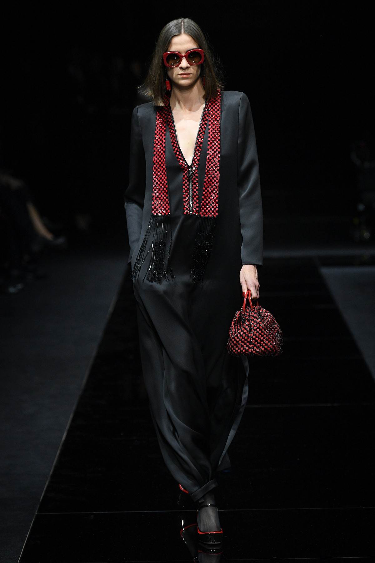 ARMANI ZA 2020: ženstvena i praktična moda uz sako i pantalone koji se nose svuda (FOTO)