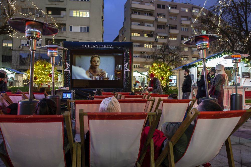 NAJLEPŠA PRAZNIČNA ATMOSFERA JE NA TOPLIČINOM VENCU: Coca-Cola x New Year's District oduševio posetioce