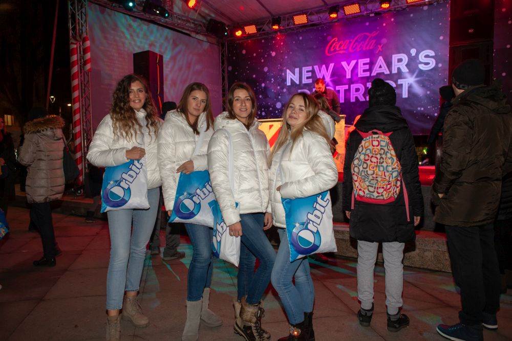 NAJLEPŠA PRAZNIČNA ATMOSFERA JE NA TOPLIČINOM VENCU: Coca-Cola x New Year's District oduševio posetioce