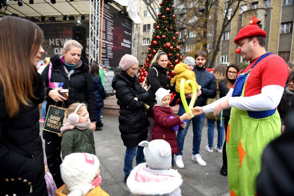 FESTIVAL KOJI JE U BEOGRAD DONEO RADOST I DIVNA DELA: ŽELJE SE ISPUNJAVAJU NA COCA-COLA x NEW YEAR’S DISTRICTU