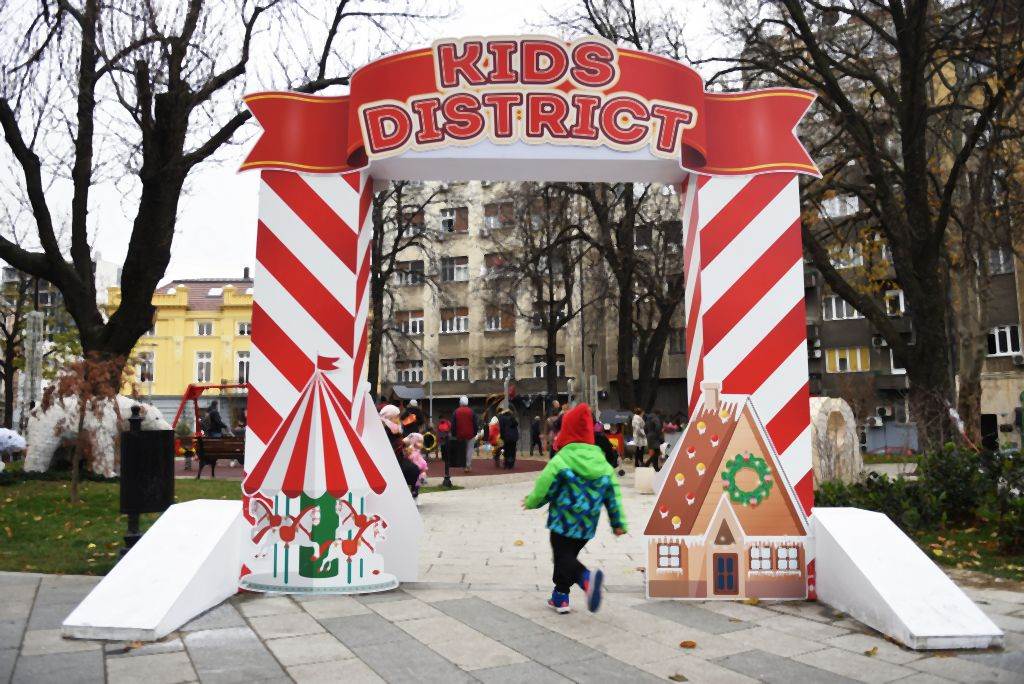 FESTIVAL KOJI JE U BEOGRAD DONEO RADOST I DIVNA DELA: ŽELJE SE ISPUNJAVAJU NA COCA-COLA x NEW YEAR’S DISTRICTU