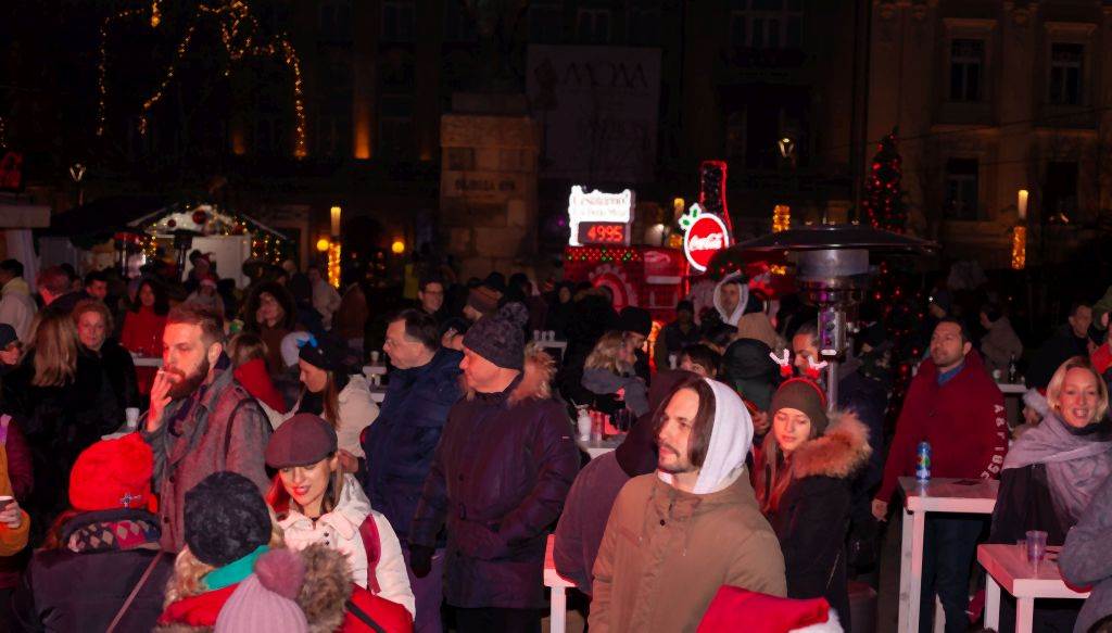 SPEKTAKULARNO VEČE ZA PAMĆENJE: evo kako je izgledala proslava Nove godine na Coca-Cola x New Year's Districtu