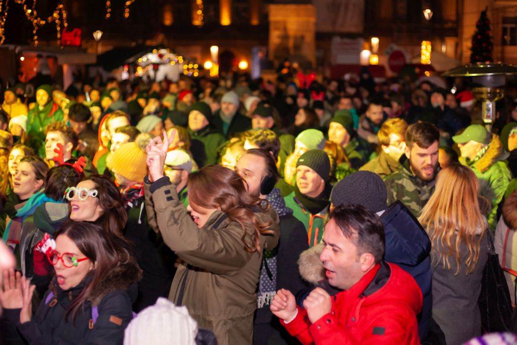 SPEKTAKULARNO VEČE ZA PAMĆENJE: evo kako je izgledala proslava Nove godine na Coca-Cola x New Year's Districtu