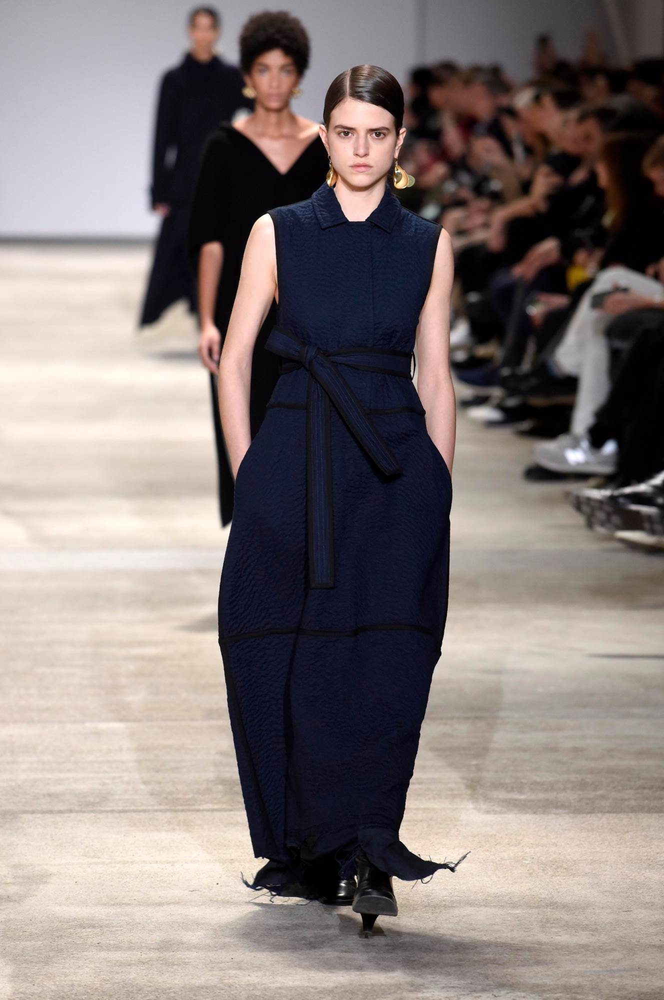 NAJLEPŠE HALJINE ITALIJANSKE NEDELJE MODE 2020: savršena paleta boja i krojevi koji prikrivaju svaku manu (FOTO)