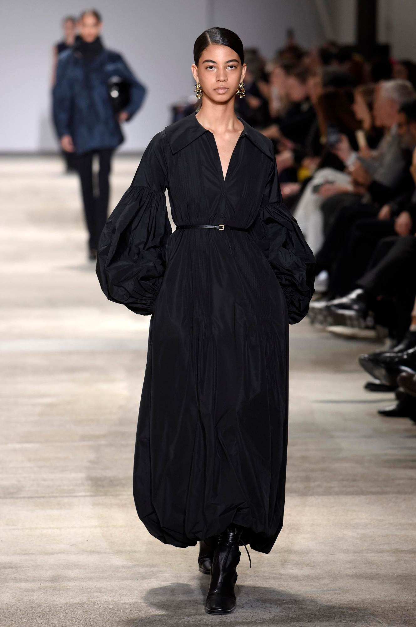 NAJLEPŠE HALJINE ITALIJANSKE NEDELJE MODE 2020: savršena paleta boja i krojevi koji prikrivaju svaku manu (FOTO)