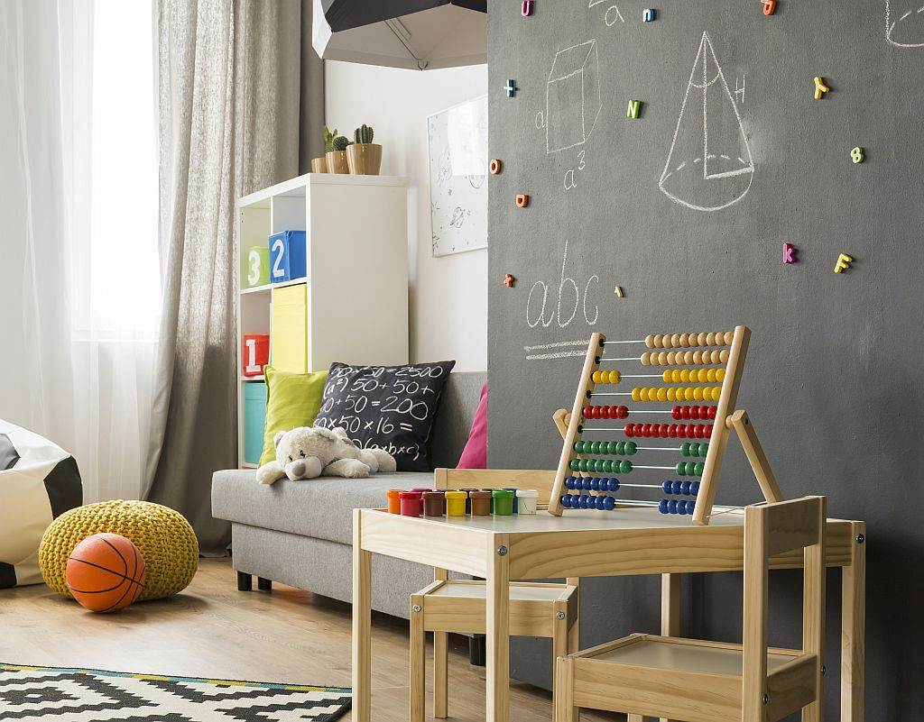 KAKO UREDITI DEČJU SOBU KAO IGRAONICU: 10 maštovitih ideja za igru tokom izolacije