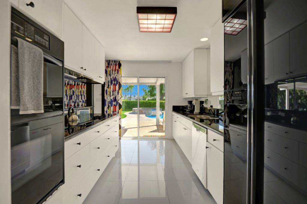 ČAROBAN DOM VOLTA DIZNIJA: prizemna kuća sa bazenom za milion dolara (FOTO)