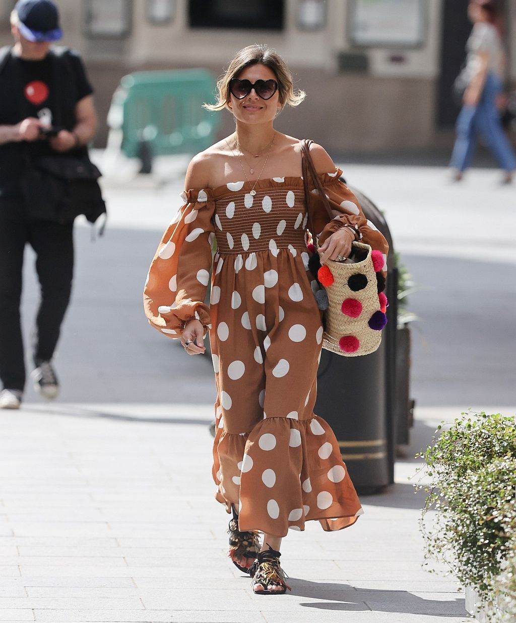 KAKO SE NOSE TUFNE: 5 stvari koje moderna žena nikad neće obući (FOTO)