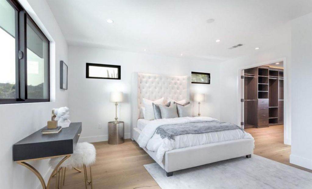 MODERNA KUĆA SA JEDNOSTAVNIM NAMEŠTAJEM: renoviranje koje daje više svetla i lepši pogled u dvorište (FOTO)