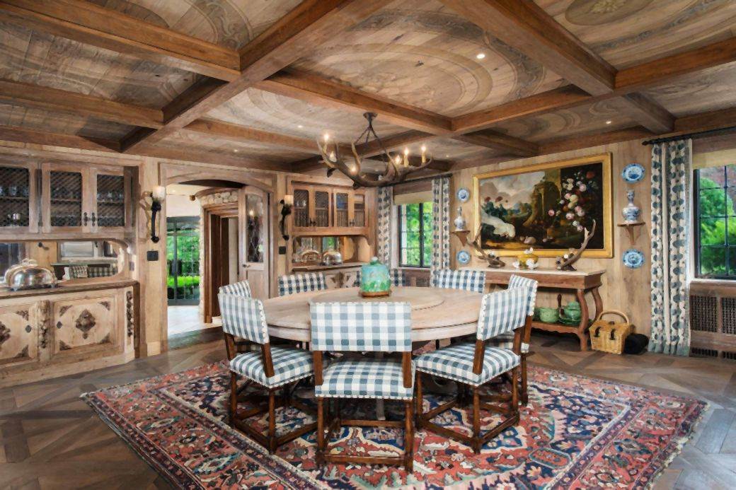 tomi hilfiger kuca dvoriste basta kapija bazen fontana