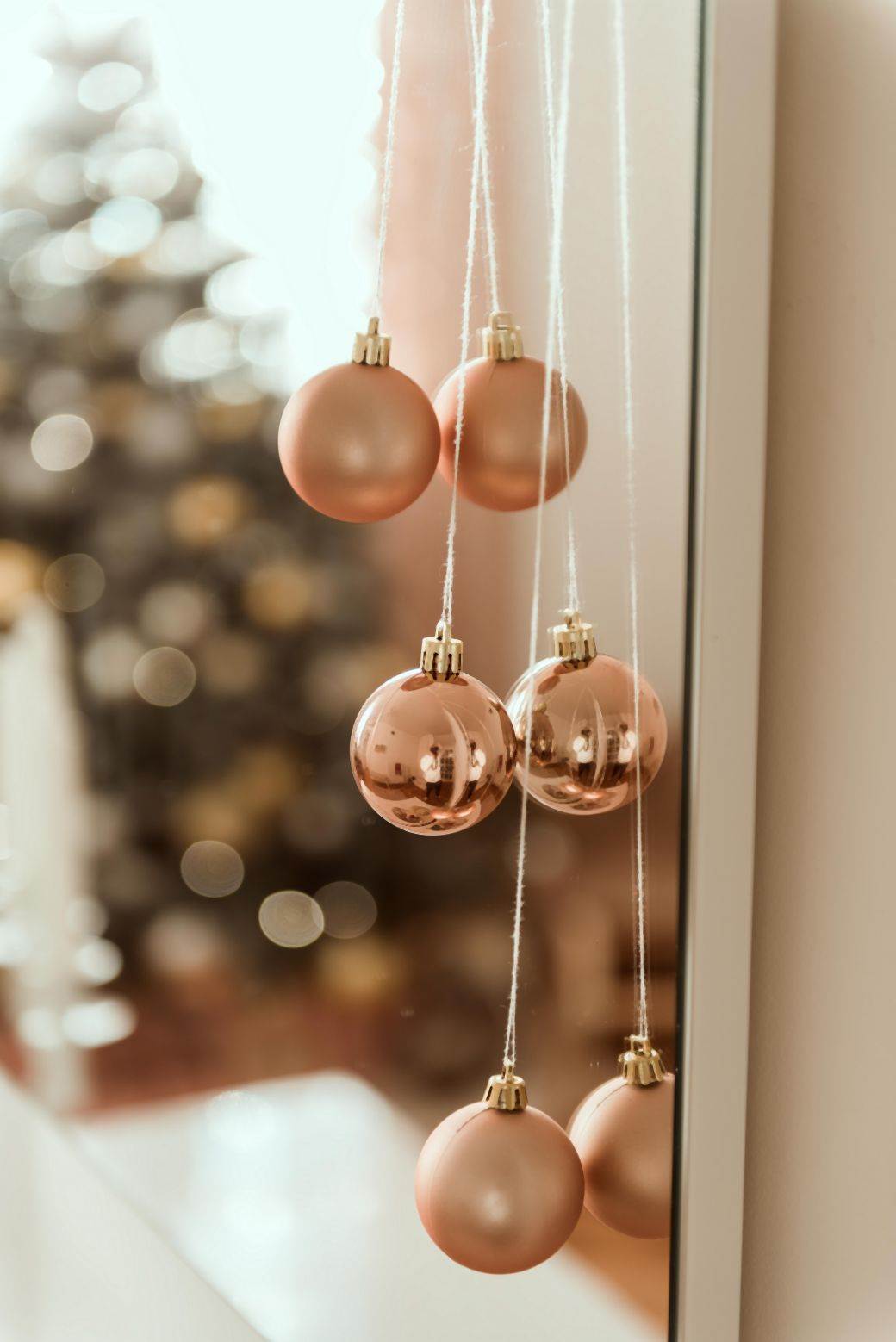 nova godina dekoracija ideje kako ukrasiti dom za praznike jeftino