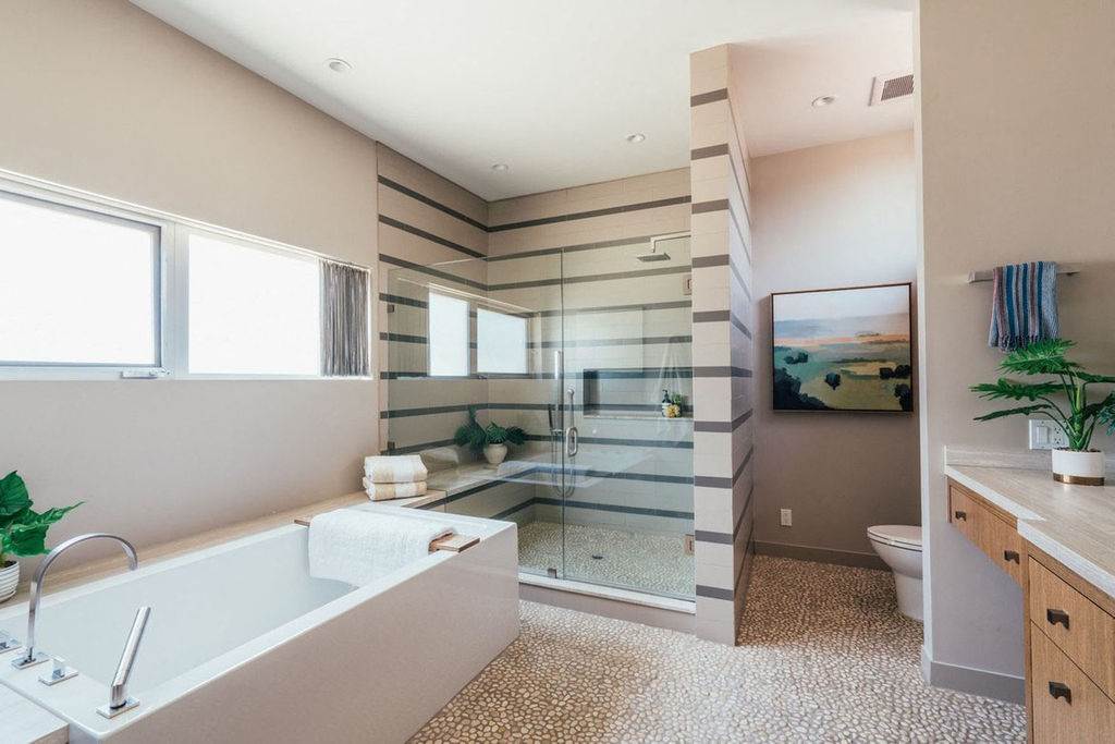 emilija klark majka zmajeva deneris kuca los andjeles