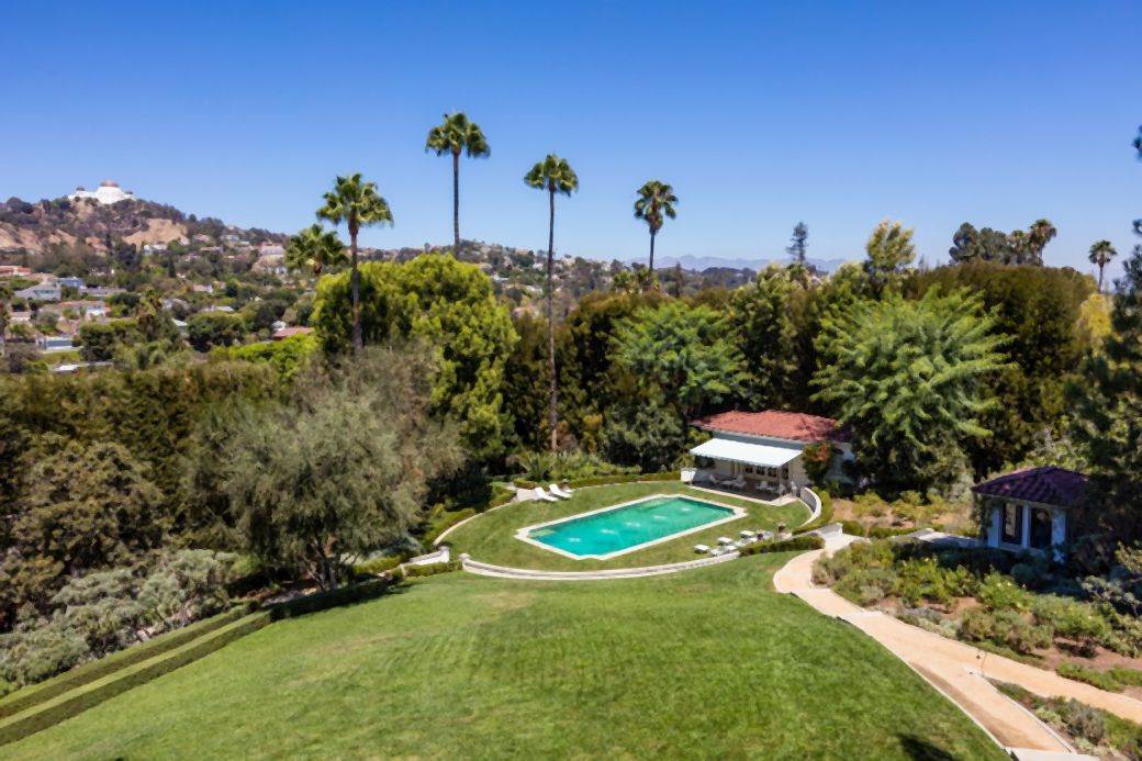 kako izgleda kuca andjeline dzoli