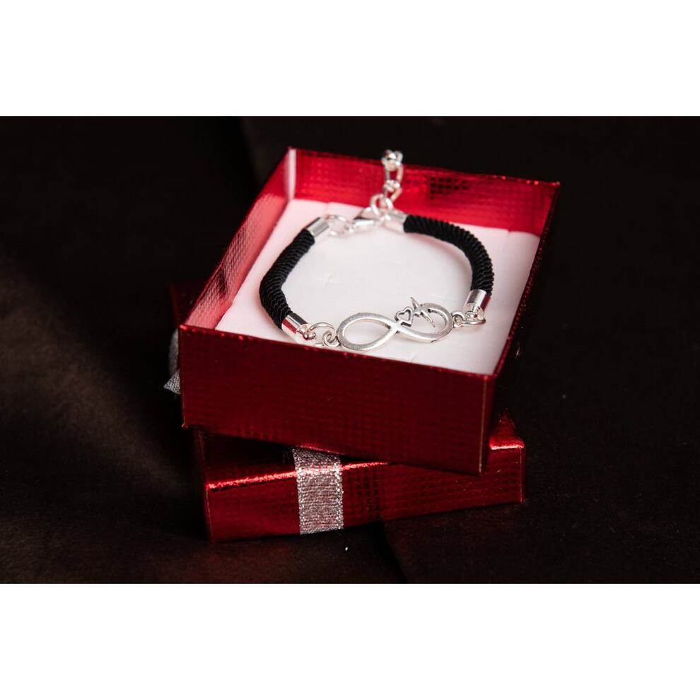 nakit ogrlice narukvice poklon