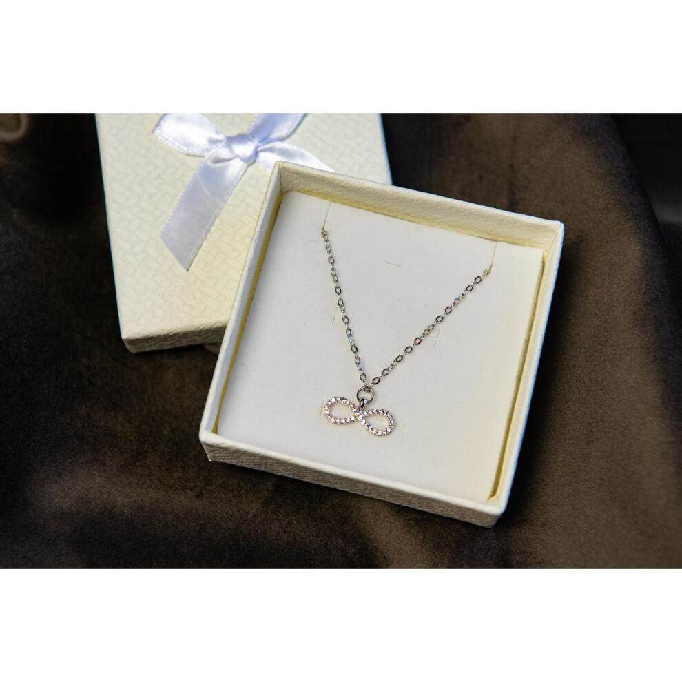 nakit ogrlice narukvice poklon