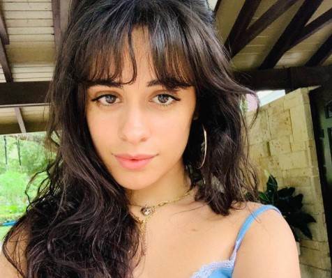 kamila kabeljo celulit na plazi camila cabello