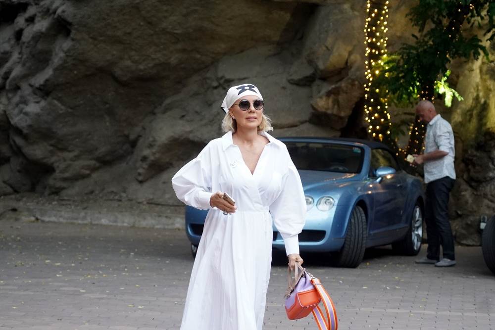 lepa brena haljina moda 2021
