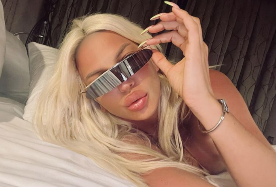 Jelena Karleuša nakon razvoda otišla na more