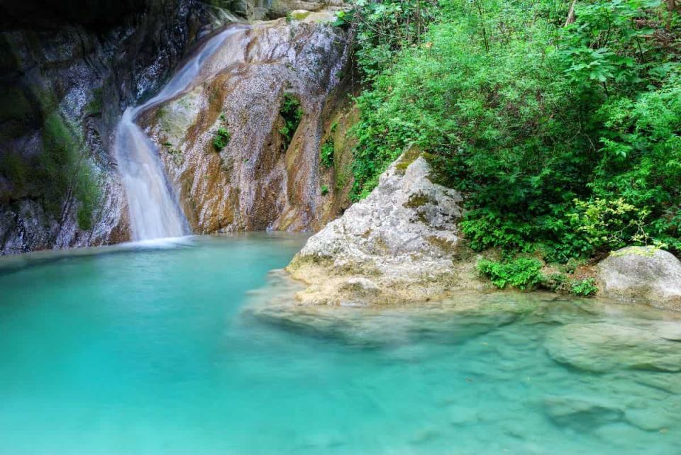 lefkada ostrvo u grckoj nidri bazeni-min.jpg