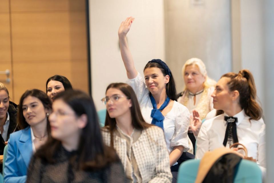 konferencija magazina lepa i srecna o lepoti 005.jpg