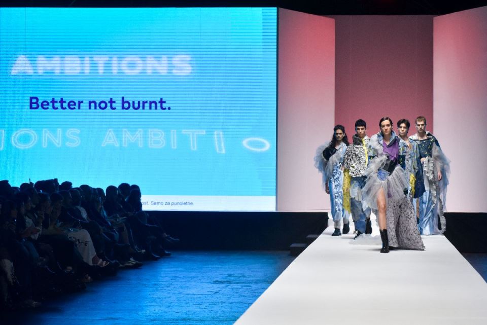 better not burnt iqos fashion week 2.jpg