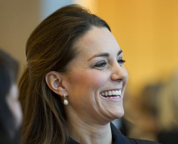 Kejt Midlton: nova frizura s tijarom