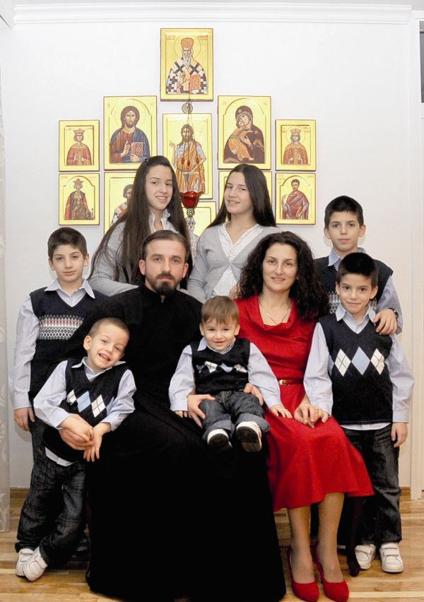 Radost Božića u kući sa sedmoro dece