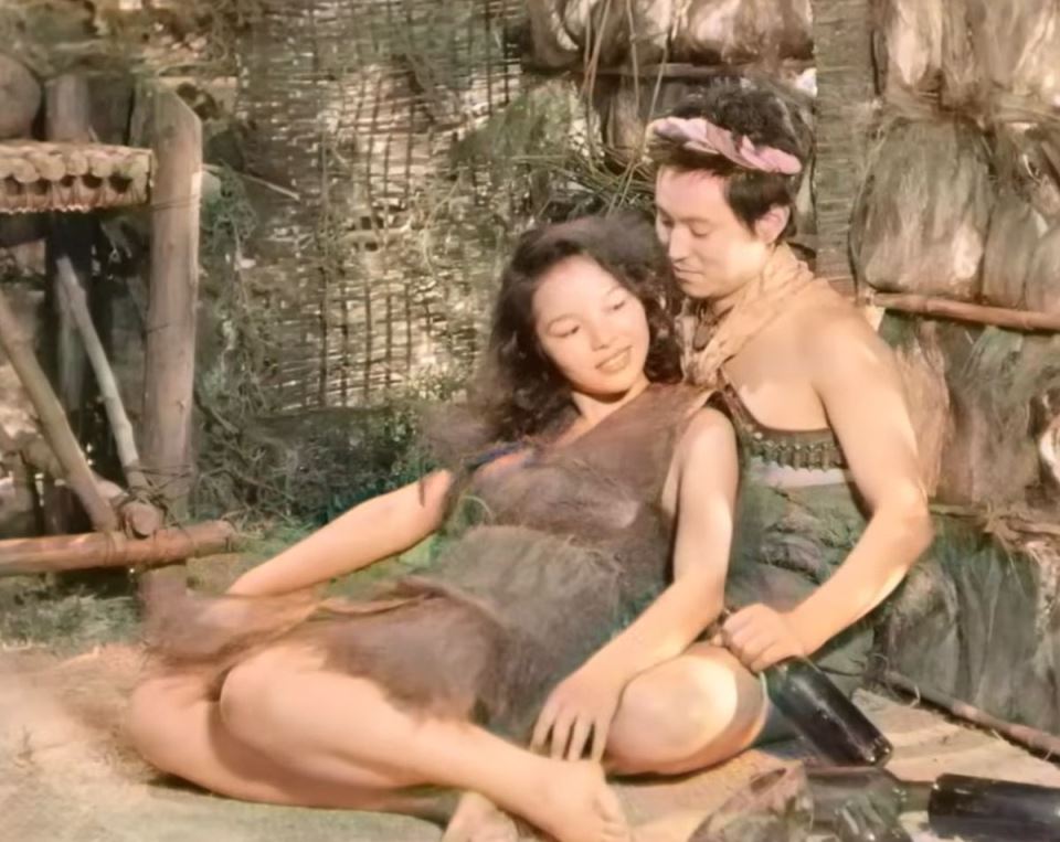 Žena i 32 muškarca na pustom ostrvu