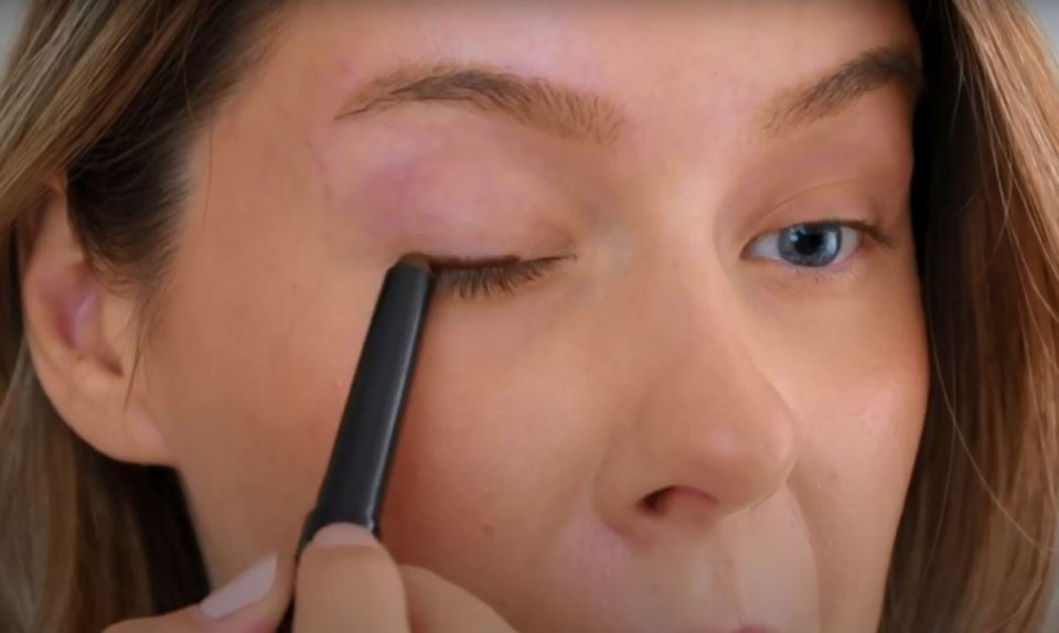 sminka ajlajner 1 yana irbe.jpg