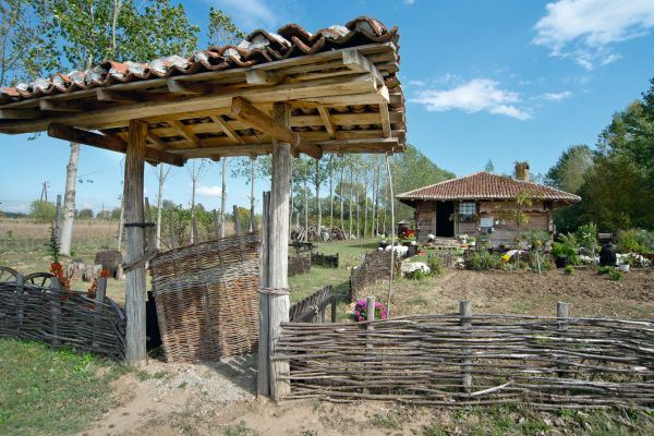 Najlepša bašta u Srbiji 2013. godine: šarmantan etno vrt pokraj Velike Plane