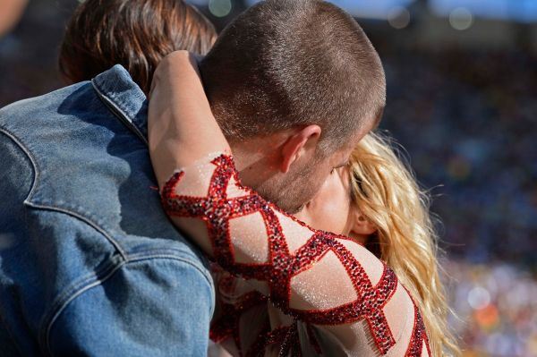 Brazil 2014: Šakira uživa u najslađem društvu na Svetskom prvenstvu u fudbalu (FOTO)