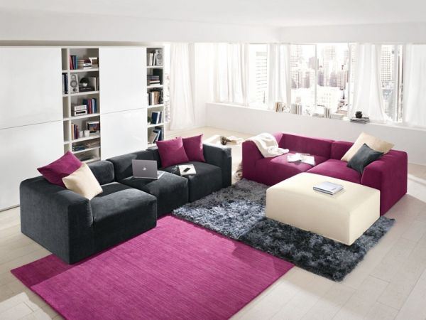 UNESITE BOJE U ENTERIJER: 10 šarenih sofa za dnevni boravak