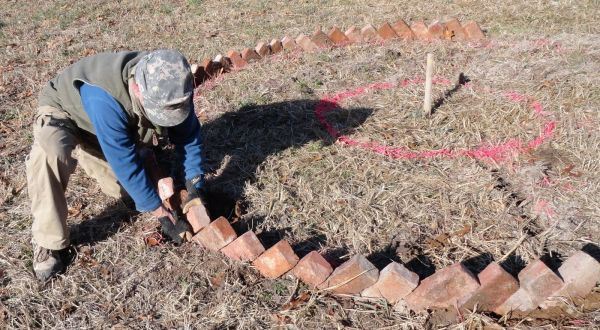 Napravite sami: bašta sa komposterom u sredini koja se sama zaliva! (KORAK PO KORAK) (FOTO+VIDEO)