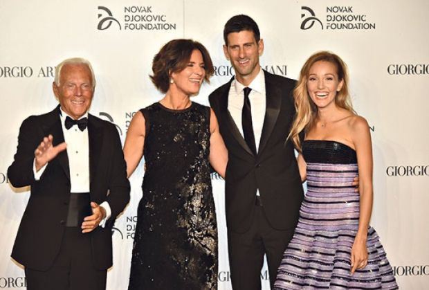 Novak Đoković ponovo poklanja Srbiji: Armani, Serena i svetske lepotice na dobrotvornoj večeri kod Novaka i Jelene (FOTO)