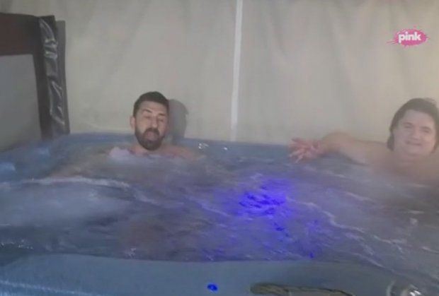 Luksuzna kuća sa bazenom u stilu Zorice Brunclik: soba za igru, muška kuhinja i kamin u domu Zorice i Kemiša (FOTO)