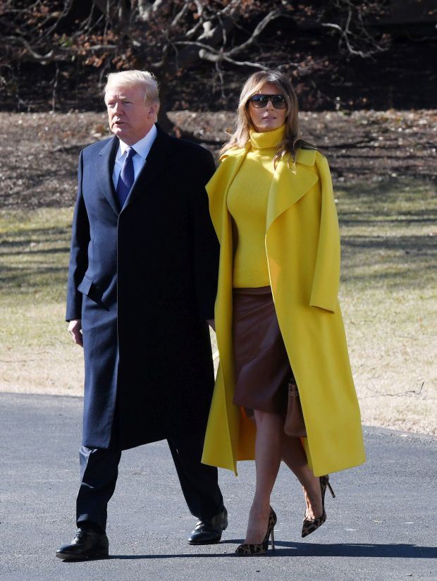 NEVEROVATAN KAPUT I SUKNJA SA ŠLICEM U STILU MELANIJE TRAMP: da li je ovo najlepše modno izdanje Prve dame Amerike? (FOTO)