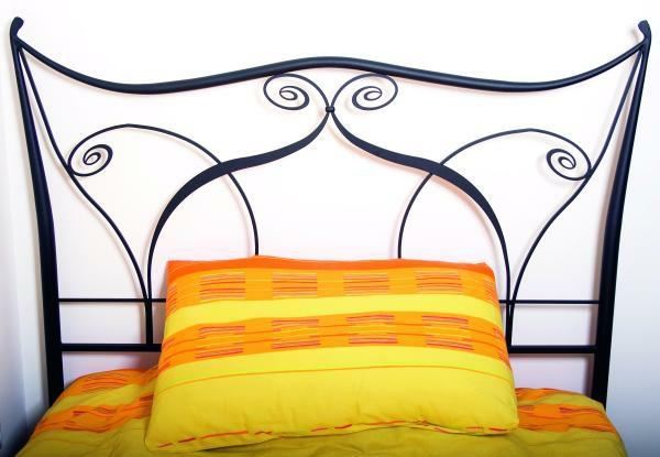 Klasičan krevet za romantičnu bajku