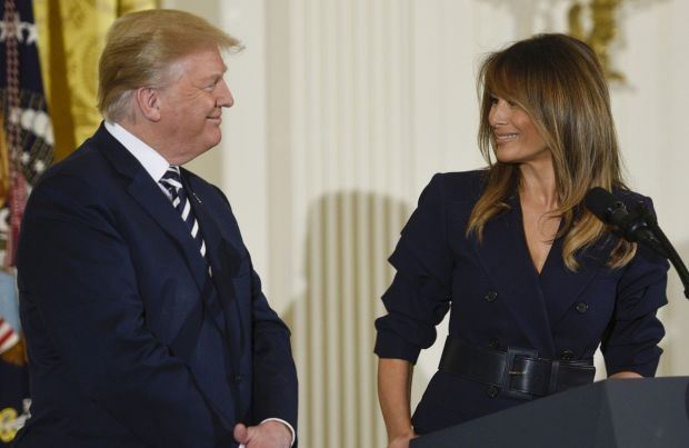 SEKSI IZDANJE MELANIJE TRAMP - ŽENE SU POLUDELE ZA NJENOM HALJINOM: nećete pogrešiti ako se obučete kao Prva dama Amerike (FOTO)