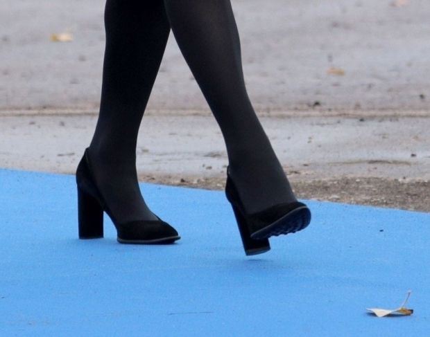 KEJT MIDLTON U KAPUTU KOJI JE VEĆ NOSILA POKRENULA LAVINU KOMENTARA: da li lepa princeza kopira kraljicu Elizabetu (FOTO)