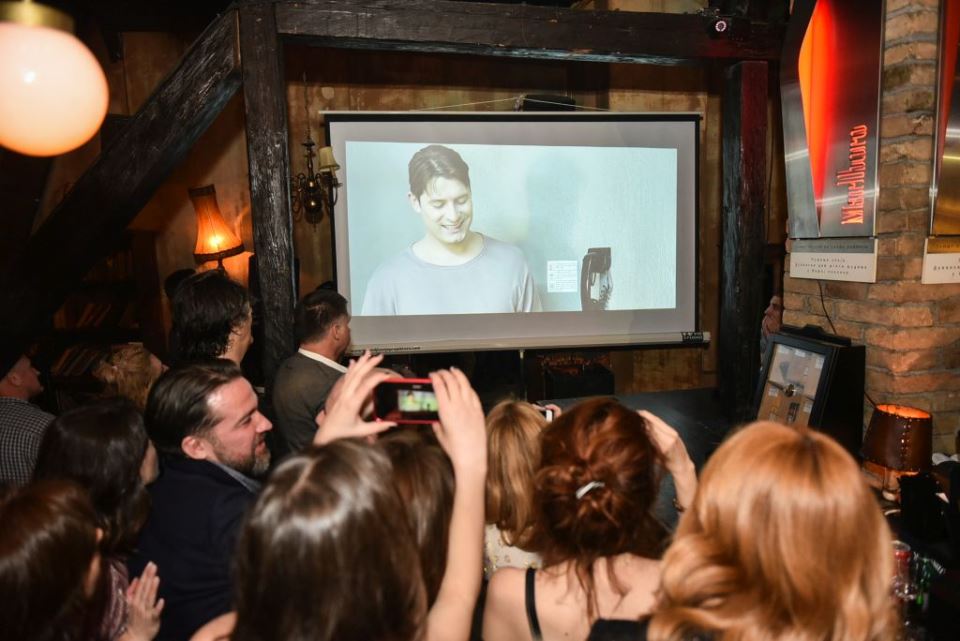 JEDAN "POGREŠAN ČOVEK" OKUPIO JE PUNO PRAVIH LJUDI