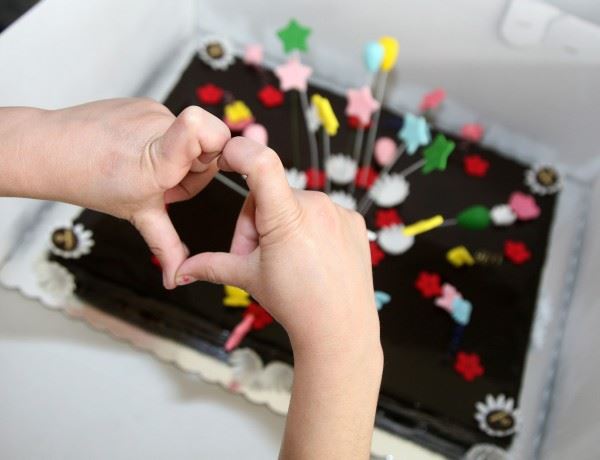 Adria Media Serbia i magazin Sensa uručili donaciju Svratištu