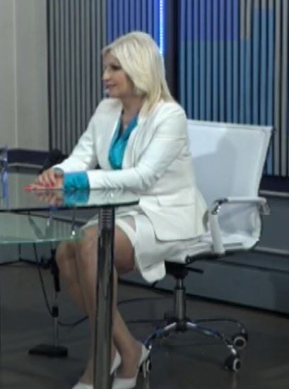 MODNA LEKCIJA ZORANE MIHAJLOVIĆ: Ministarka pokazala kako isti komad iskombinovati u više prilika, a pritom uštedeti