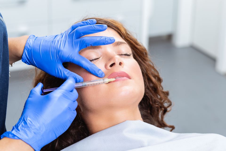 Sindi Džekson plastične operacije za Ginisa