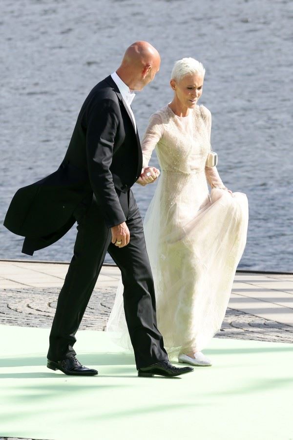 Kraljevsko venčanje: princeza i biznismen